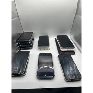 Lot of 14 IPhones For Parts Or Repair( PLEASE READ DESCRIPTION)